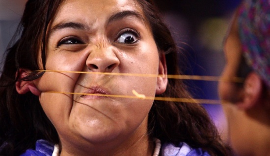 شد الأذن: رياضة أولمبية تلقى إقبالًا رغم ألمها الشديد (فيديو)